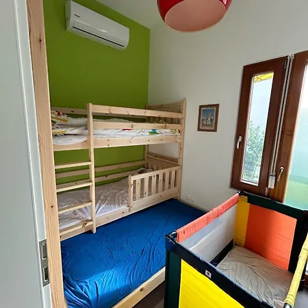 Bakali Nyaraló *